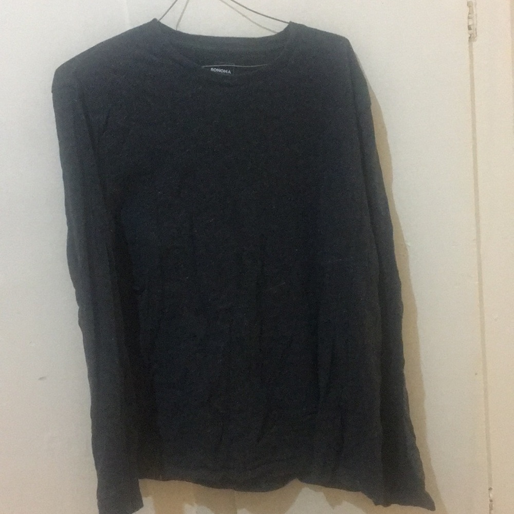 Grey long sleeve shirt